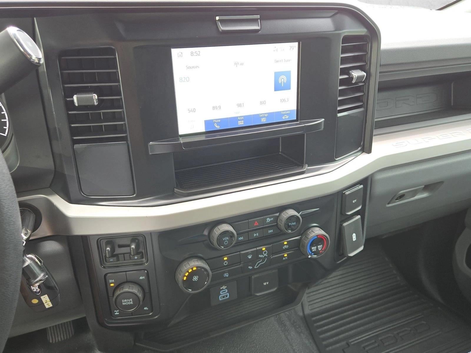 2025 Ford Super Duty F-250 SRW XL 4WD Crew Cab 6.75' Box