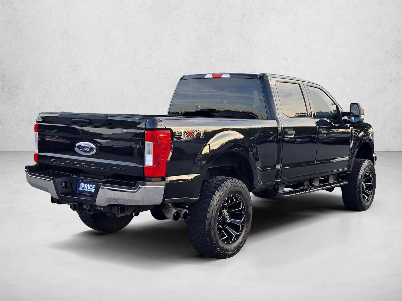 2019 Ford Super Duty F-250 SRW XLT 4WD Crew Cab 6.75' Box