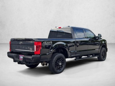 2022 Ford Super Duty F-250 SRW LARIAT 4WD Crew Cab 6.75' Box