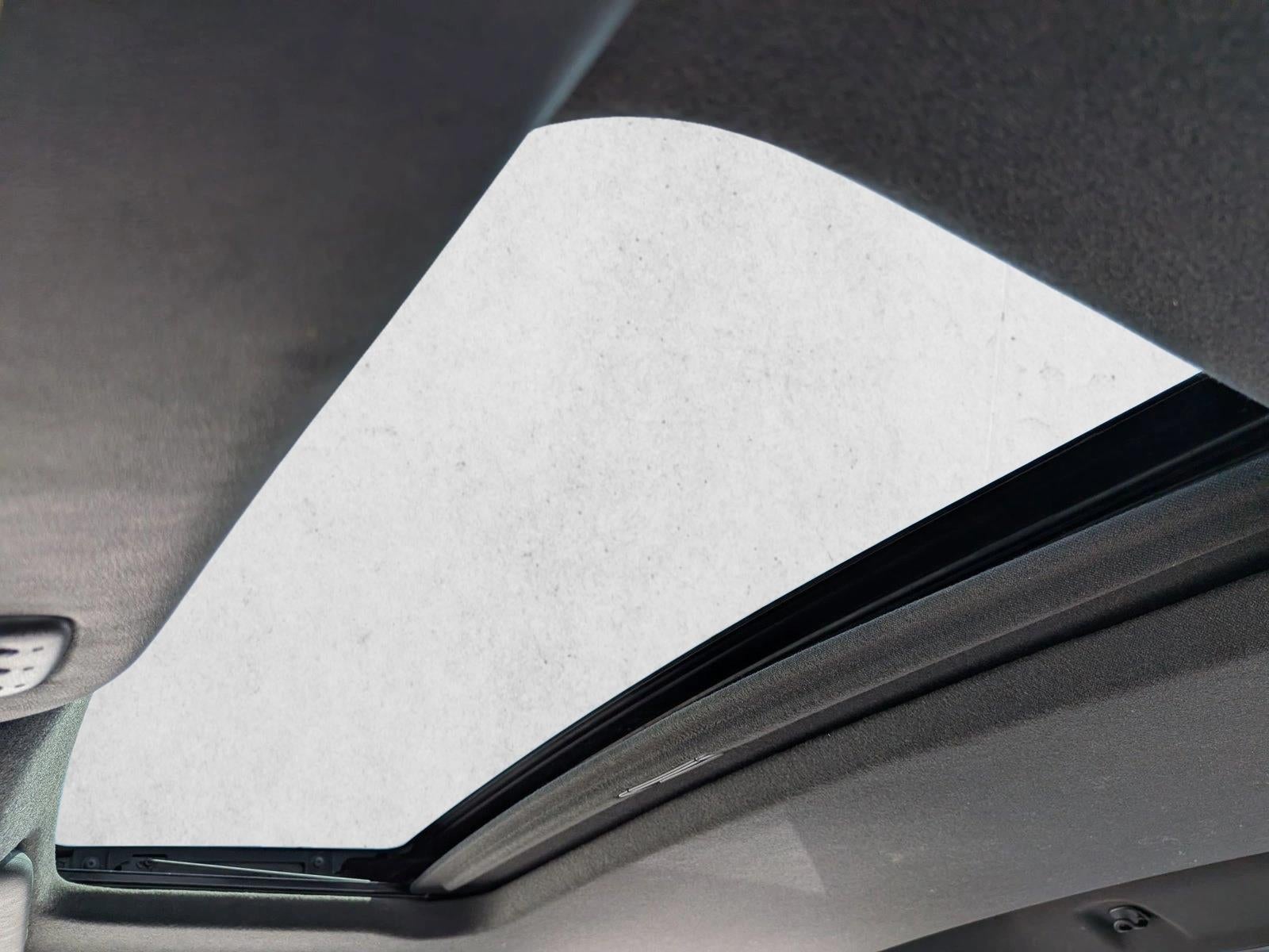 2013 Ford Super Duty F-350 SRW 4WD Crew Cab 8 Ft Box King Ranch