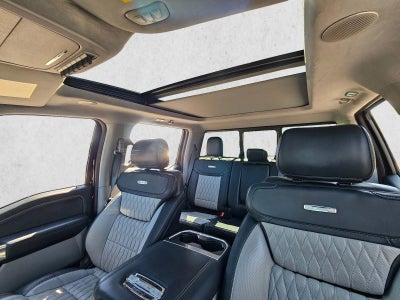 2024 Ford Super Duty F-450 DRW Limited 4WD Crew Cab 8' Box