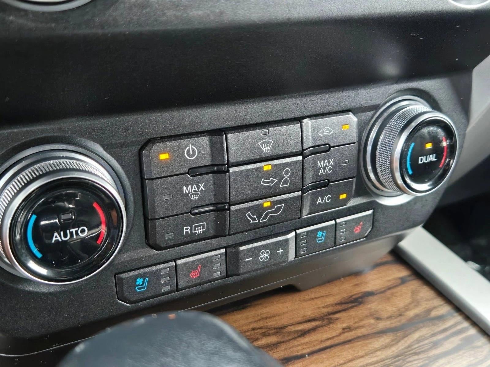 2019 Ford F-150 LARIAT 4WD SuperCrew 5.5' Box