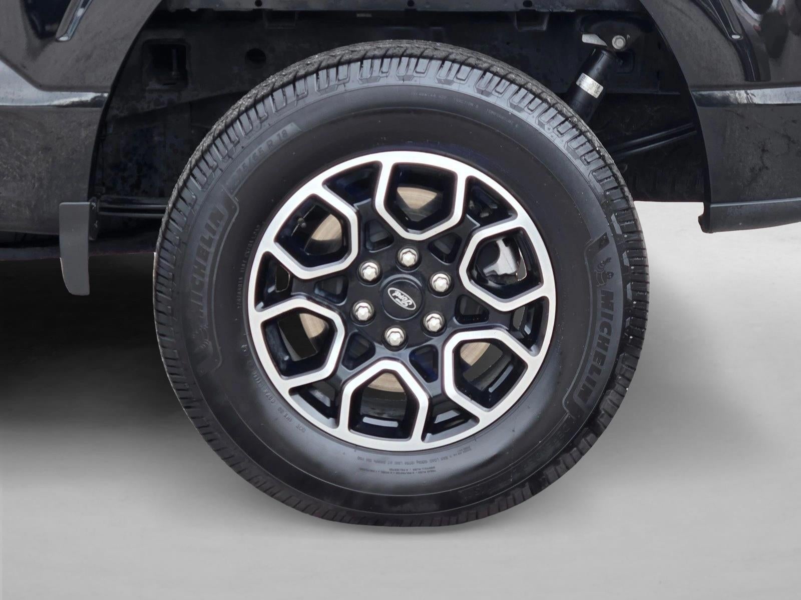 2022 Ford F-150 LARIAT 4WD SuperCrew 5.5' Box