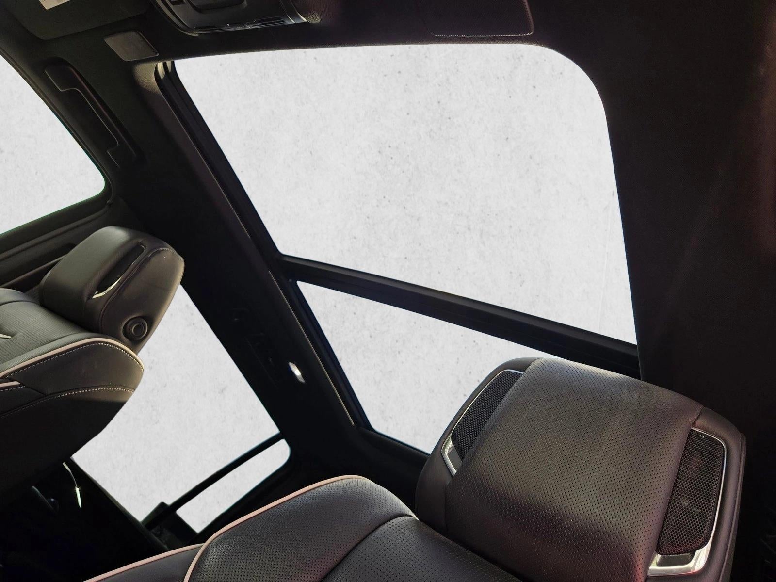 2022 Cadillac Escalade ESV 4WD Premium Luxury