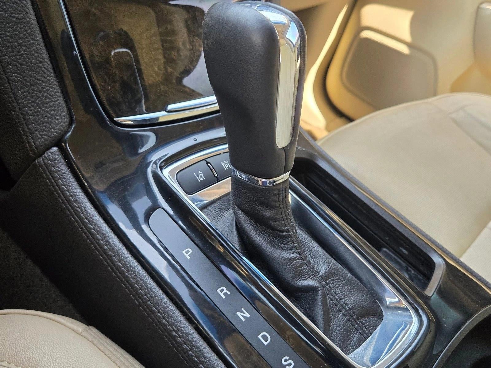 2013 Lincoln MKS 4dr Sdn 3.7L FWD