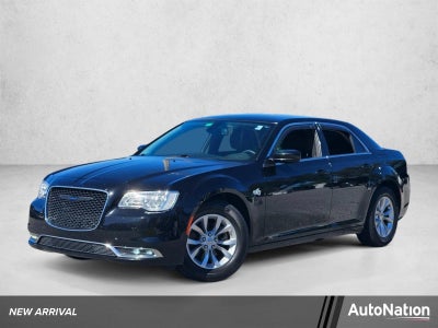 2022 Chrysler 300 Touring RWD