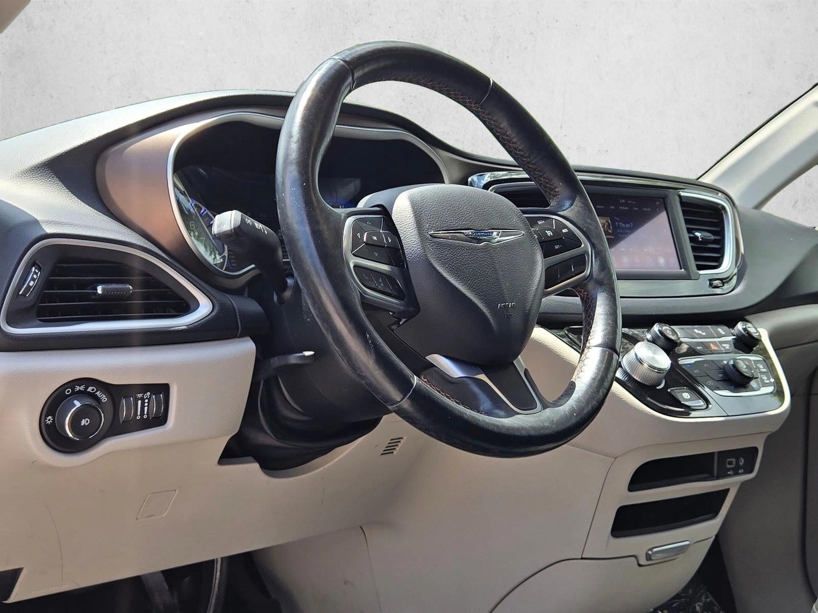 2019 Chrysler Pacifica Touring L FWD