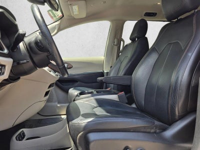 2019 Chrysler Pacifica Touring L FWD
