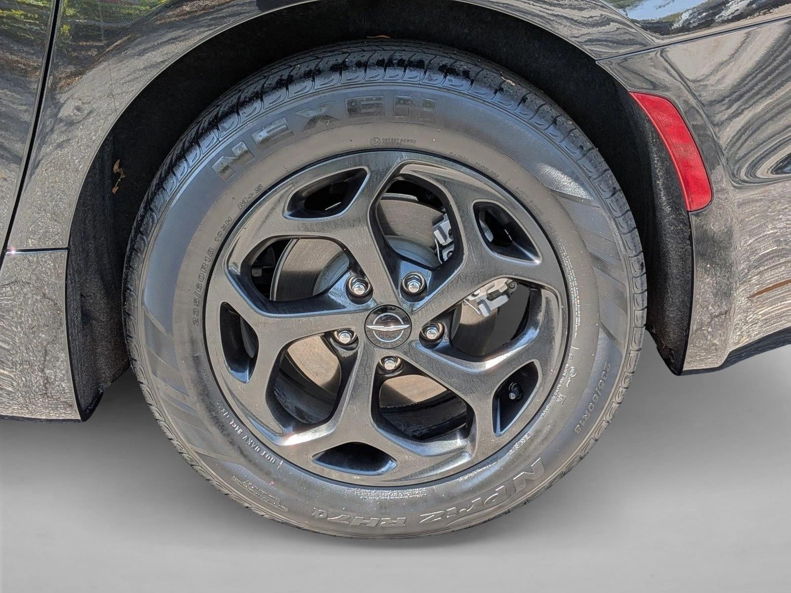 2022 Chrysler Pacifica Hybrid Limited FWD