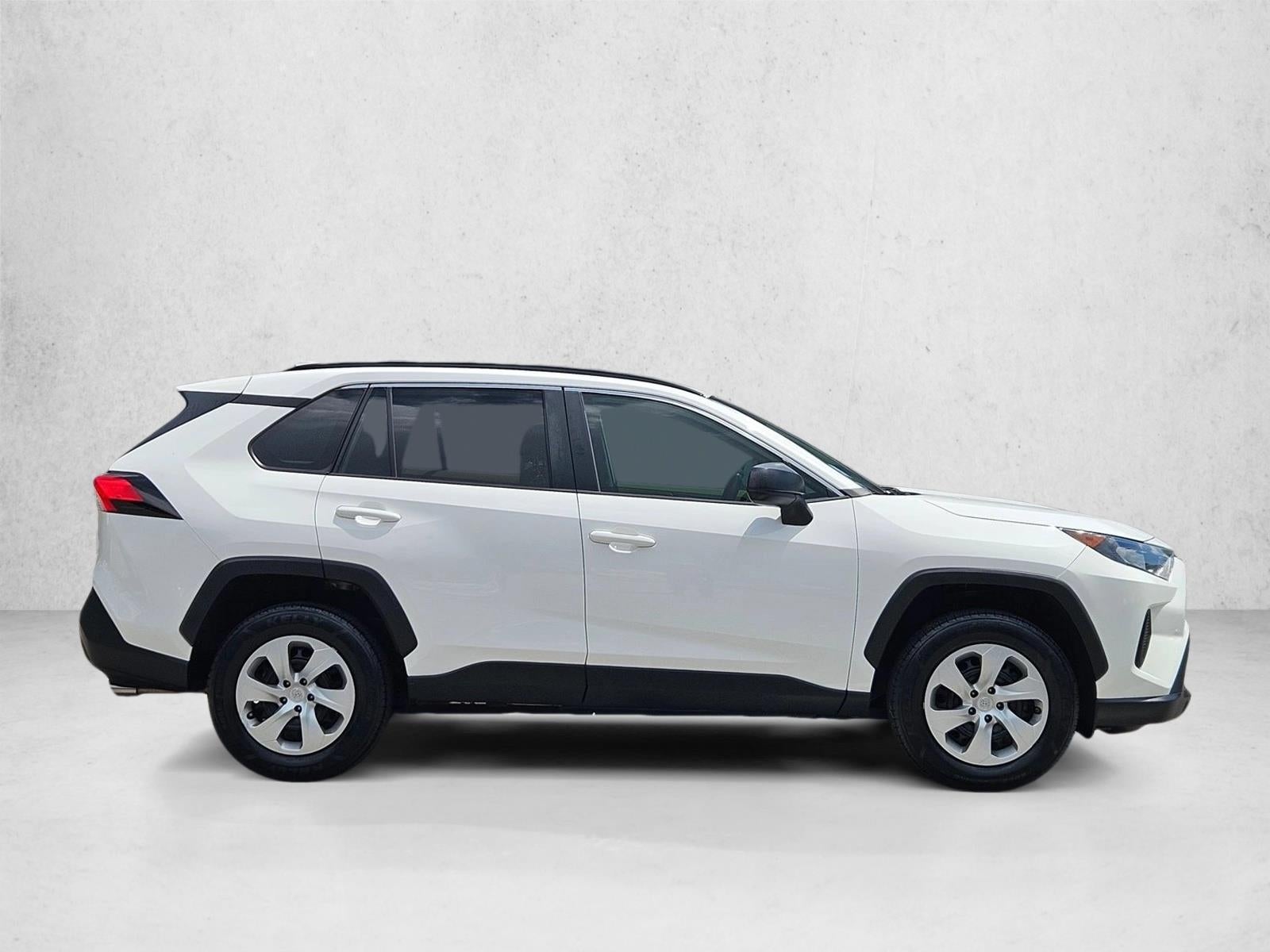 2021 Toyota RAV4 LE FWD (GS)