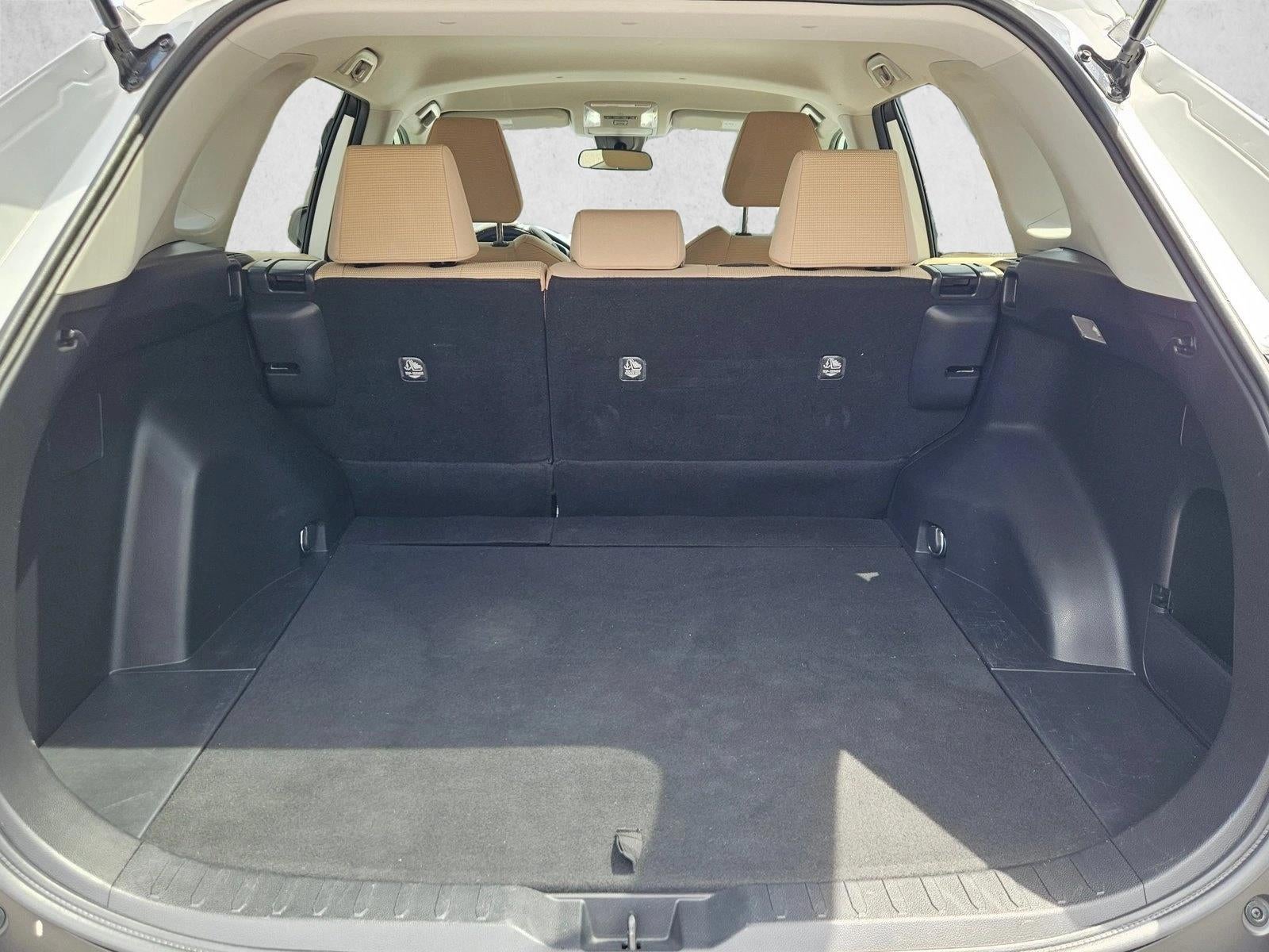 2021 Toyota RAV4 LE FWD (GS)