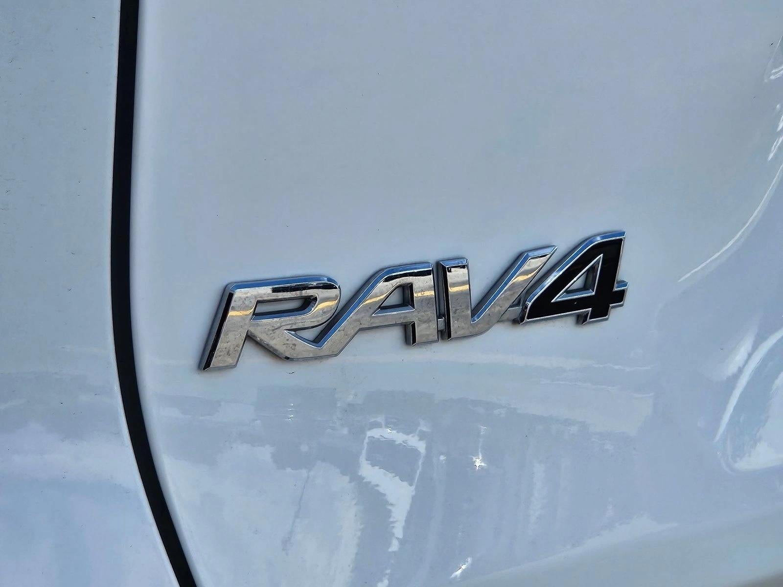 2021 Toyota RAV4 LE FWD (GS)