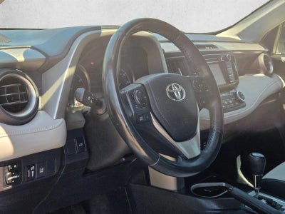 2017 Toyota RAV4 XLE FWD (GS)