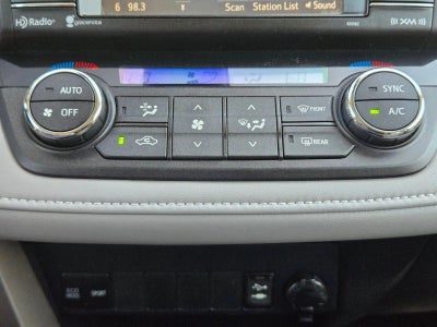 2017 Toyota RAV4 XLE FWD (GS)