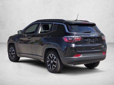 2022 Jeep Compass Latitude FWD