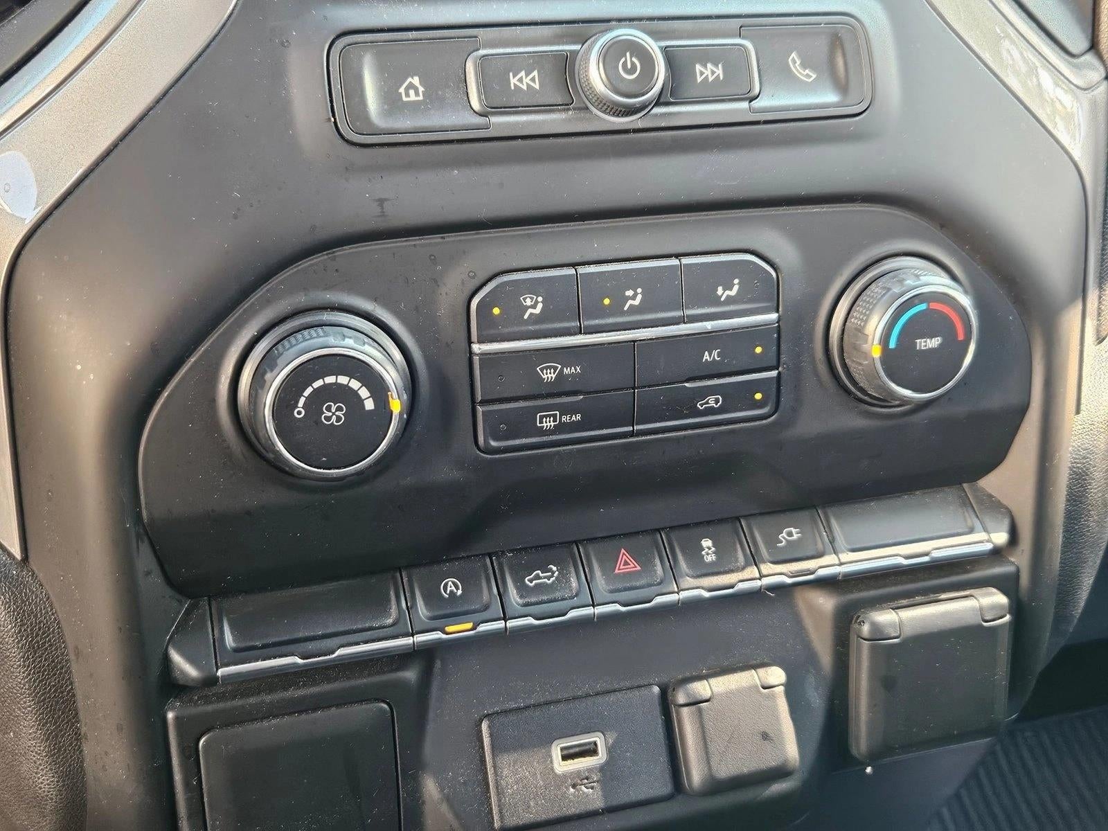 2020 Chevrolet Silverado 1500 Crew Cab Short Box 4-Wheel Drive Custom