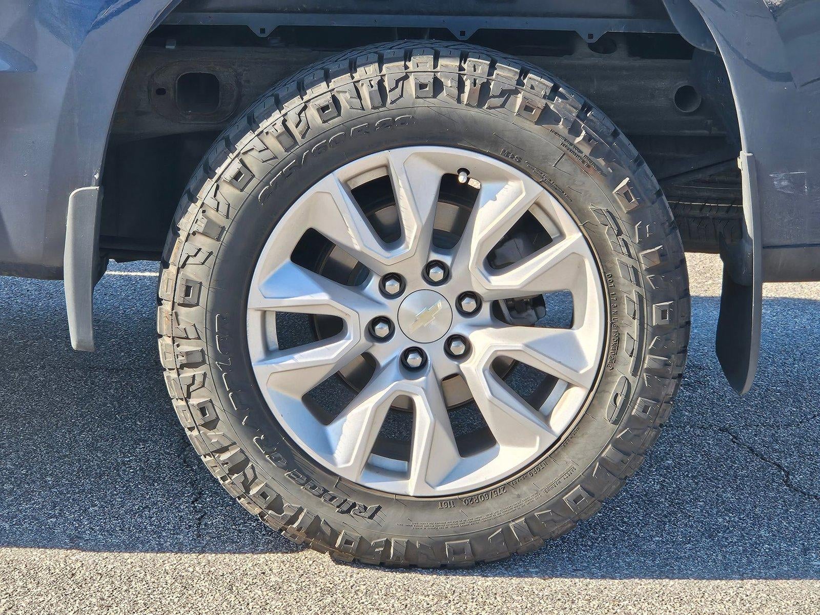 2020 Chevrolet Silverado 1500 Crew Cab Short Box 4-Wheel Drive Custom