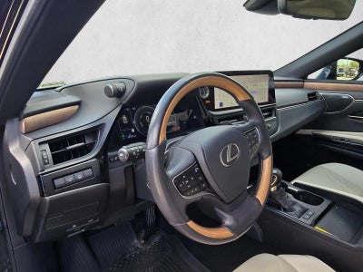 2024 Lexus ES 300h Ultra Luxury FWD