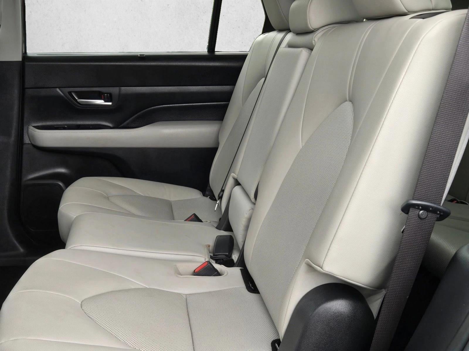 2025 Toyota Grand Highlander Hybrid XLE AWD (Natl)