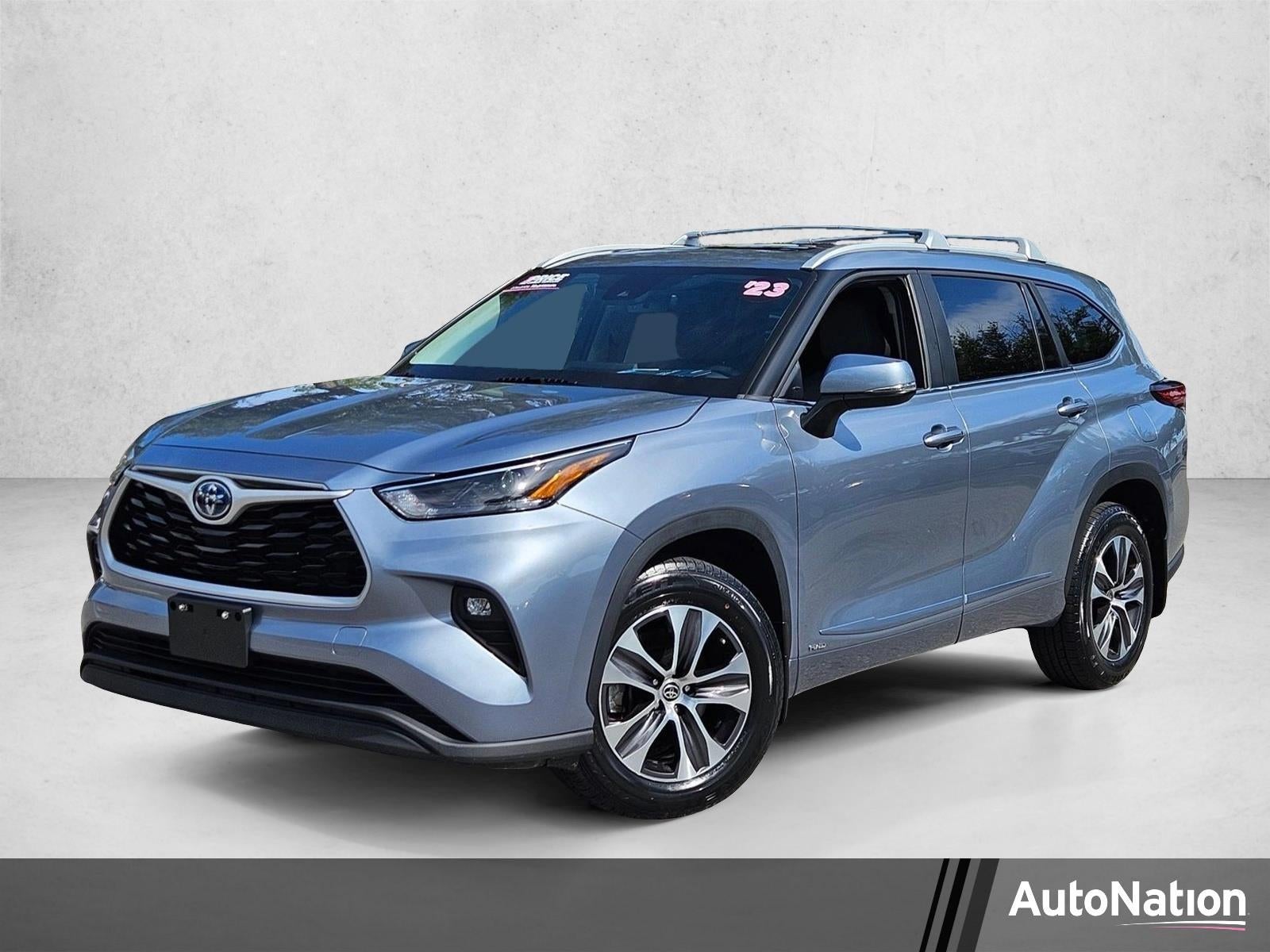 2023 Toyota Highlander Hybrid XLE AWD (Natl)