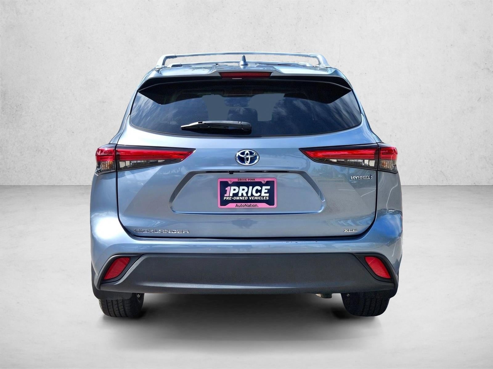 2023 Toyota Highlander Hybrid XLE AWD (Natl)