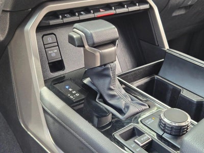 2025 Toyota Sequoia Limited 4WD (SE)