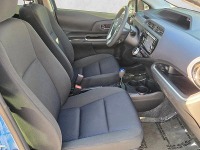 2015 Toyota Prius c 5dr HB Three (SE)