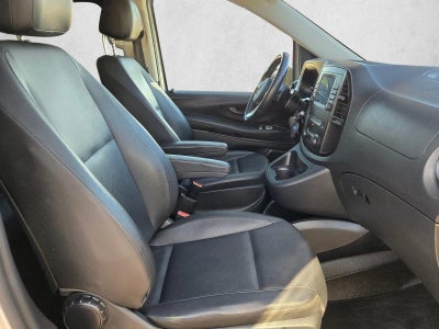 2021 Mercedes-Benz Metris Passenger Van Standard Roof 126" Wheelbase