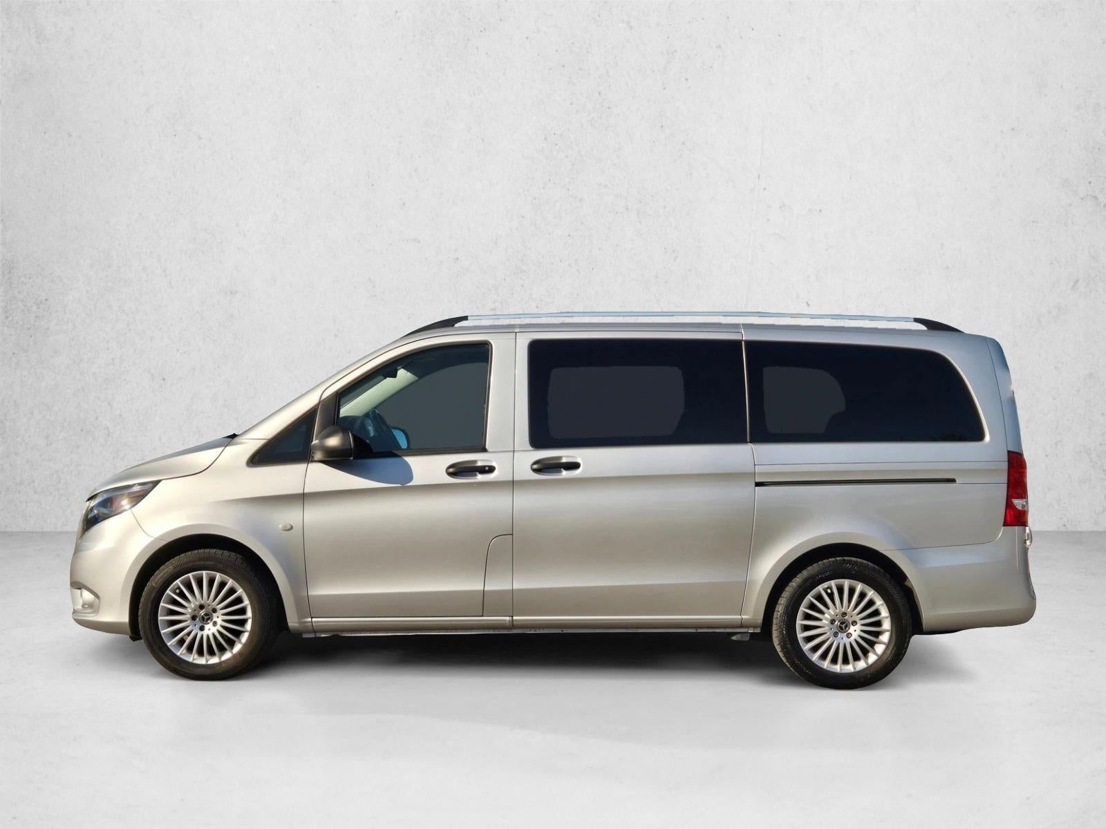 2021 Mercedes-Benz Metris Passenger Van Standard Roof 126" Wheelbase
