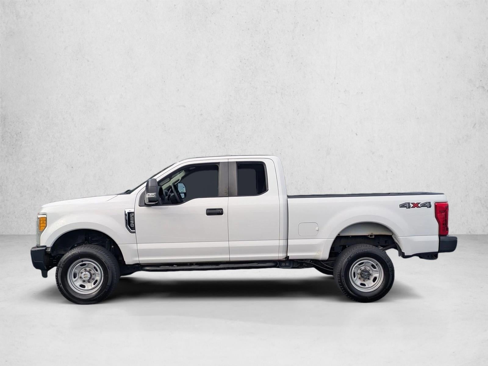 2017 Ford Super Duty F-250 SRW XL 4WD SuperCab 6.75' Box