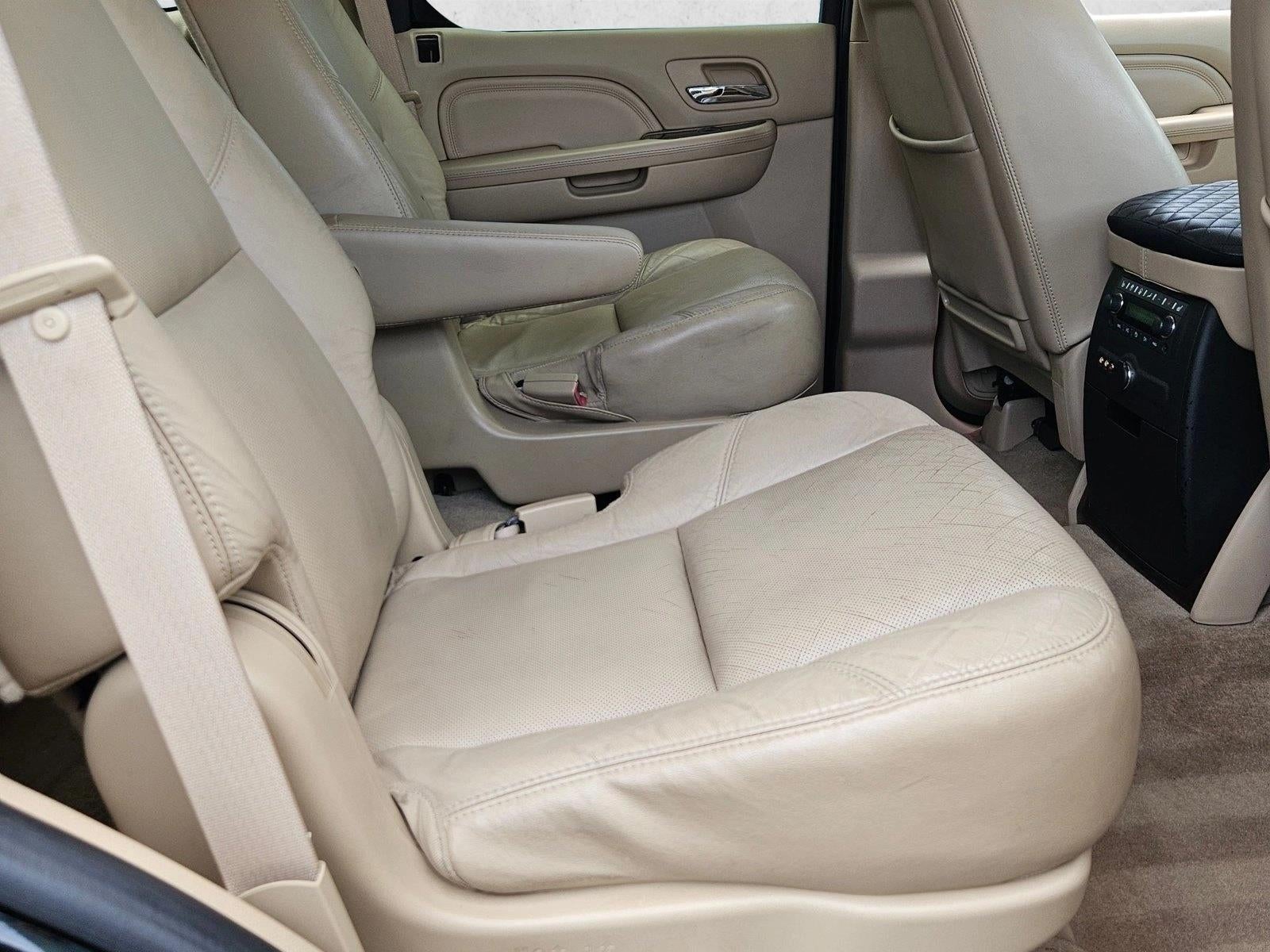 2011 Cadillac Escalade RWD Luxury