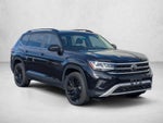 2023 Volkswagen Atlas 3.6L V6 SE w/Technology 4MOTION