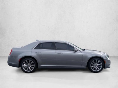 2018 Chrysler 300 Limited RWD