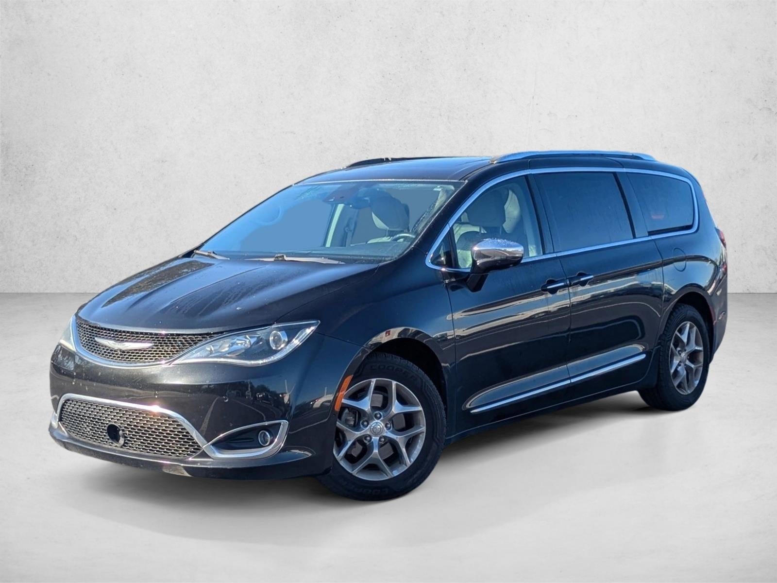 2018 Chrysler Pacifica Limited FWD