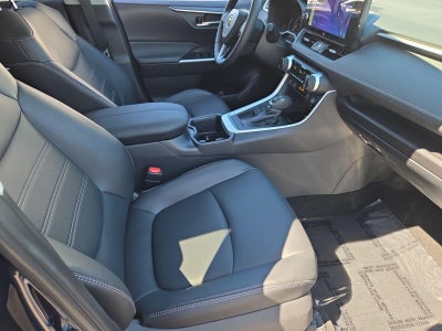 2025 Toyota RAV4 XLE Premium FWD (Natl)
