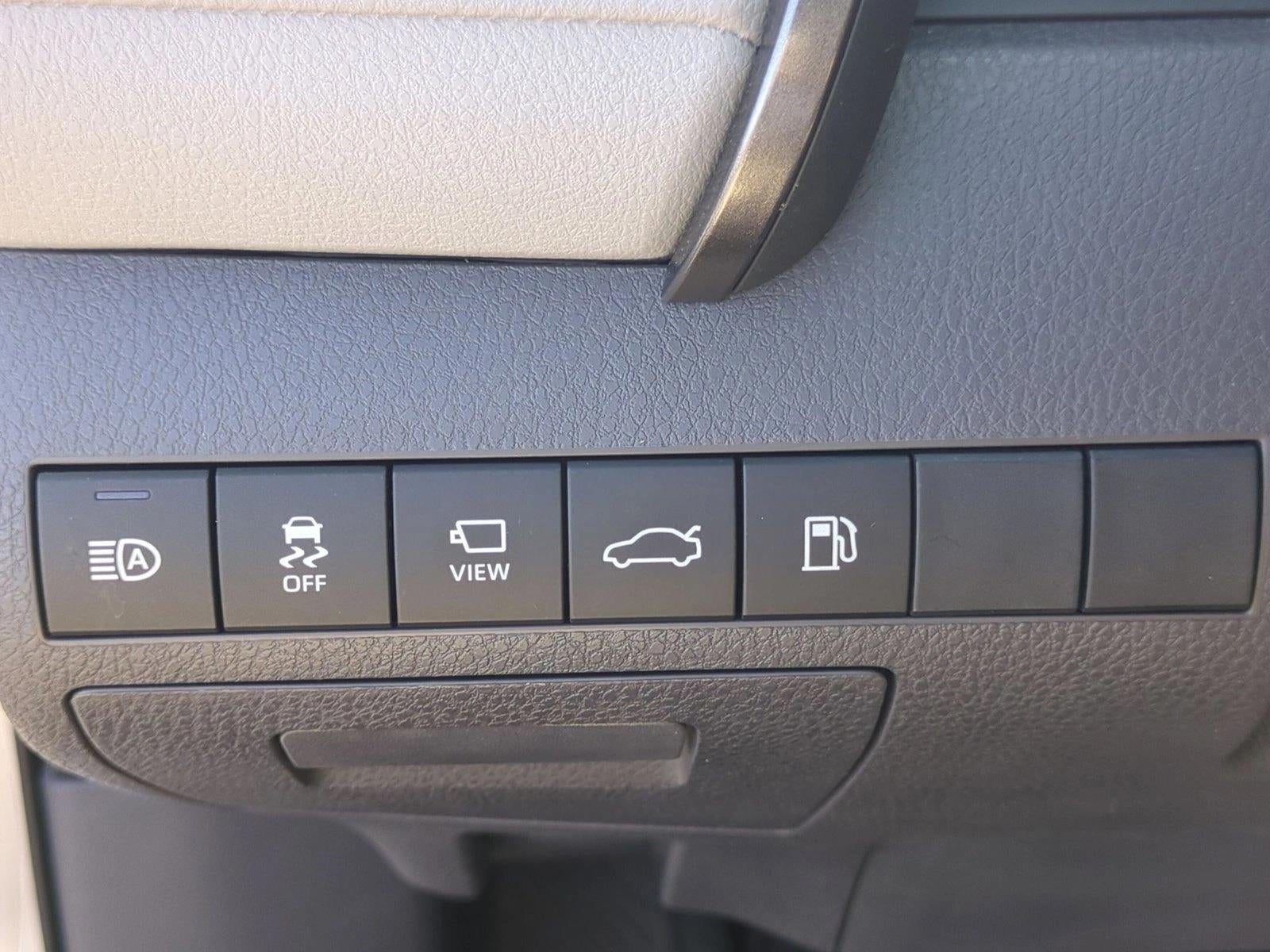 2018 Toyota Camry Hybrid XLE CVT (Natl)