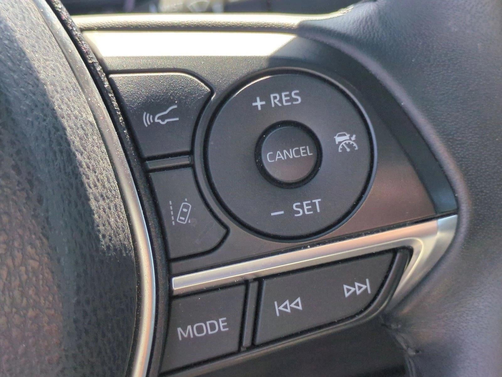 2018 Toyota Camry Hybrid XLE CVT (Natl)