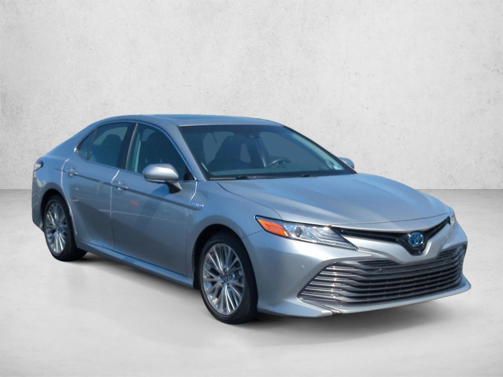 2018 Toyota Camry Hybrid XLE CVT (Natl)
