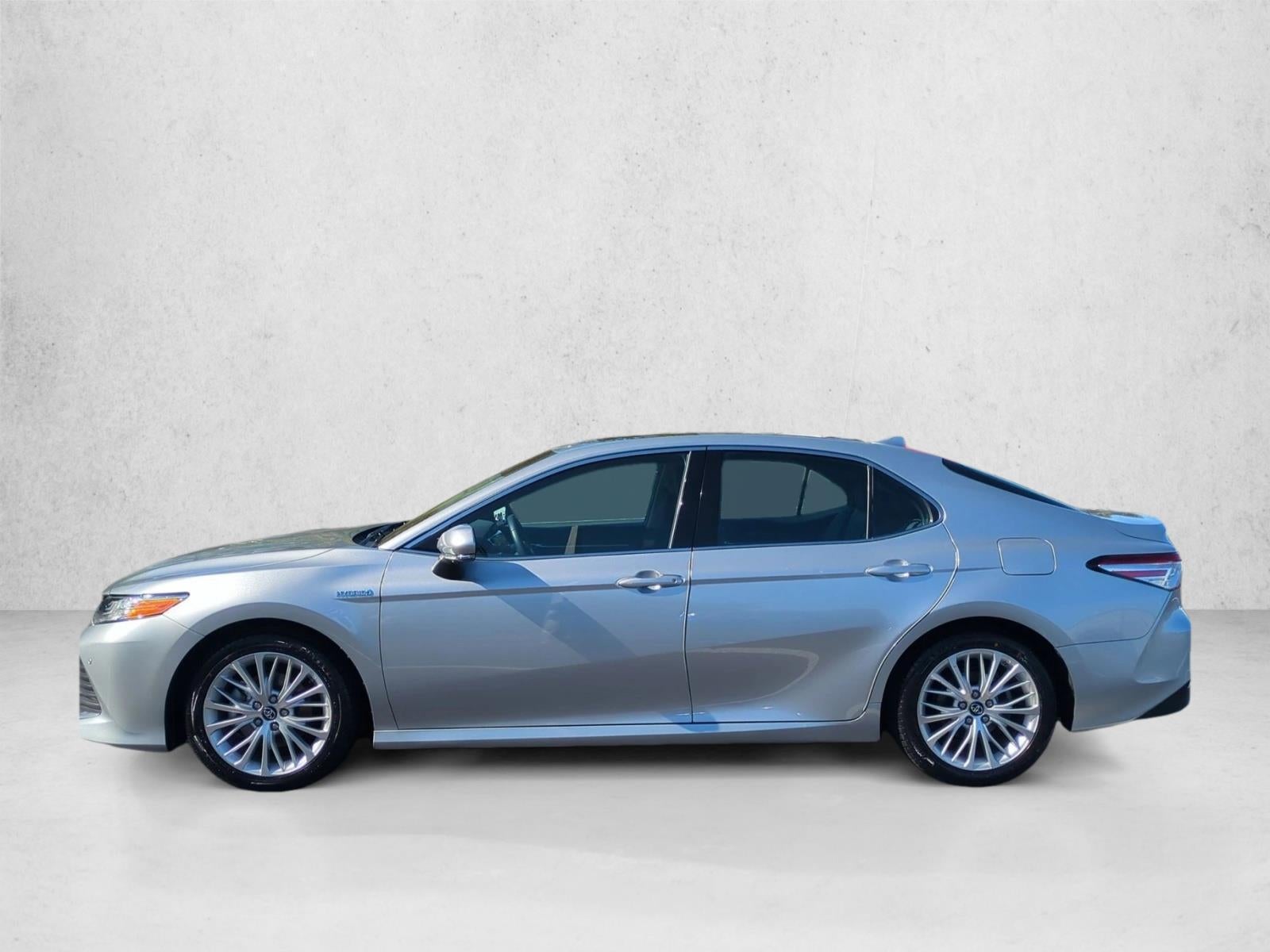 2018 Toyota Camry Hybrid XLE CVT (Natl)