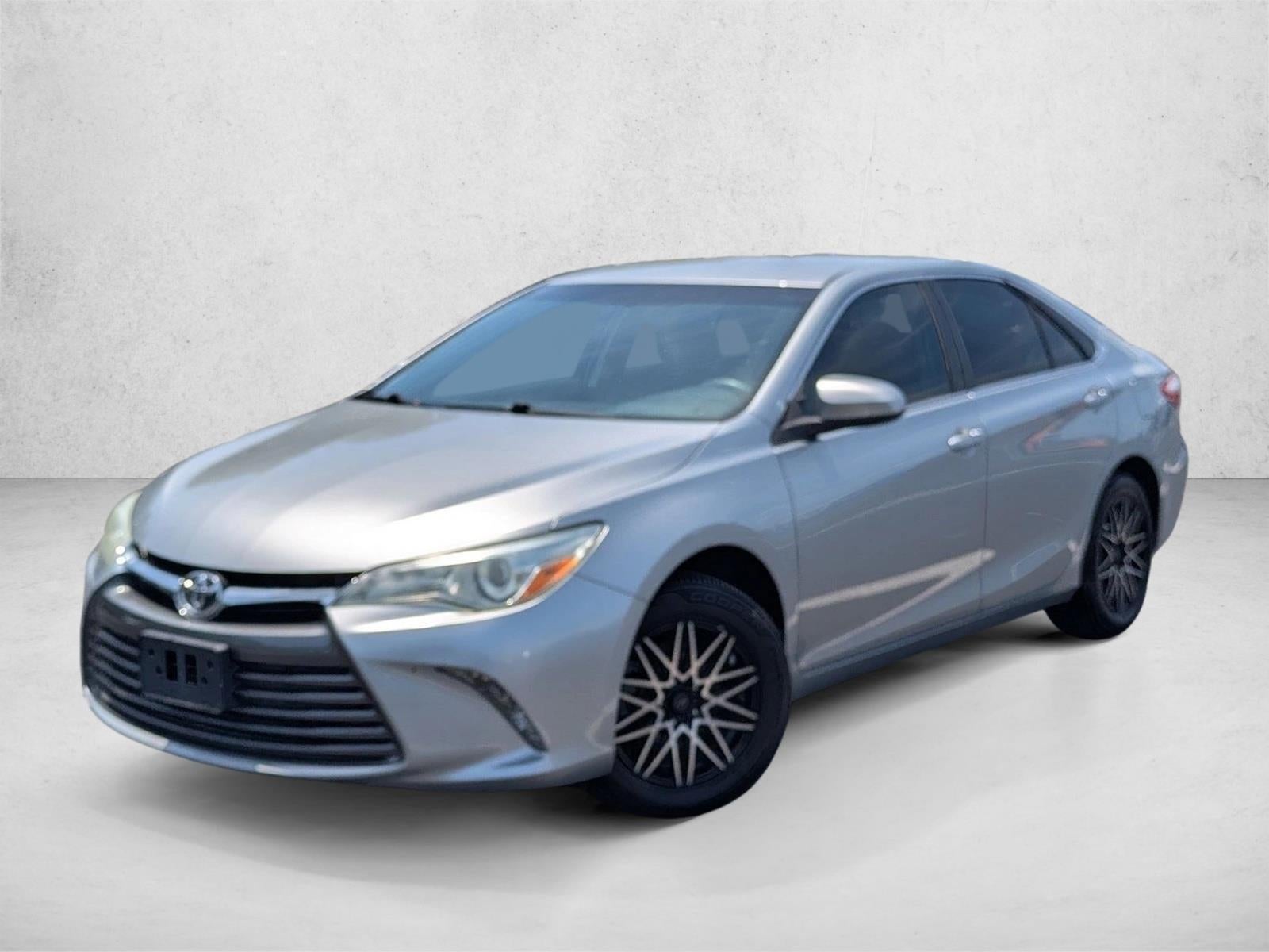 2017 Toyota Camry LE Auto (SE)