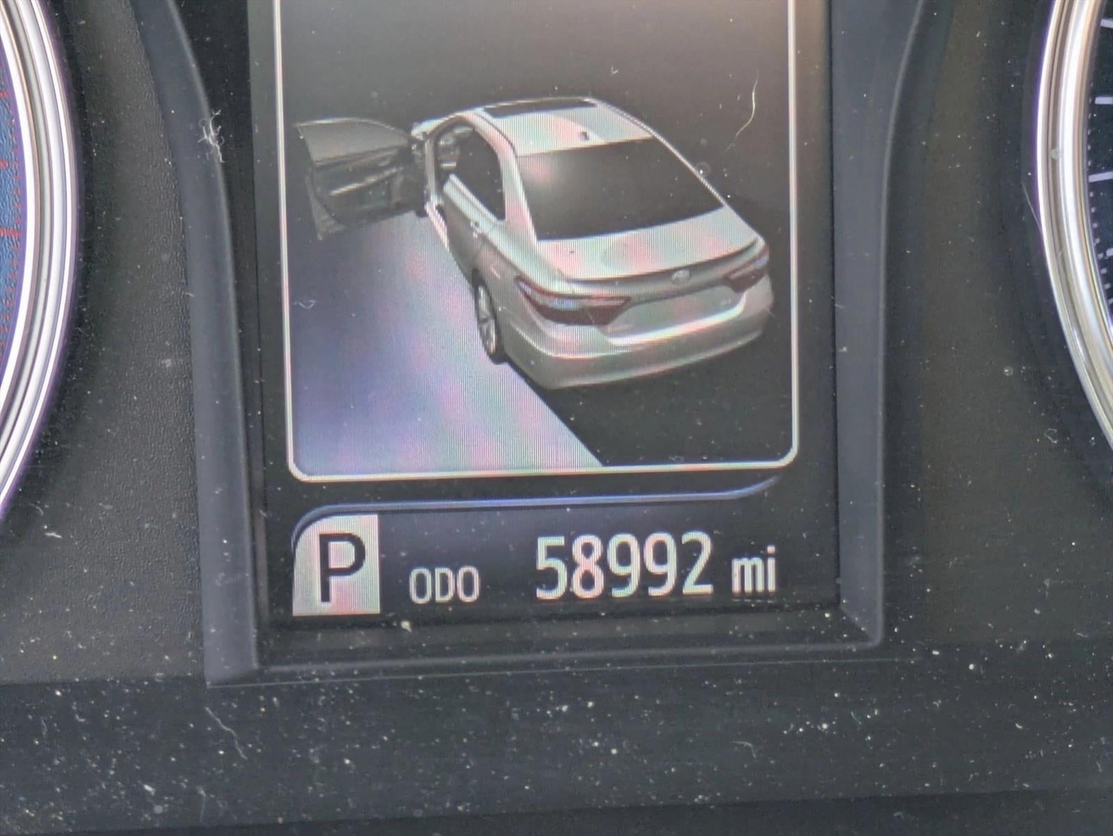 2017 Toyota Camry LE Auto (SE)