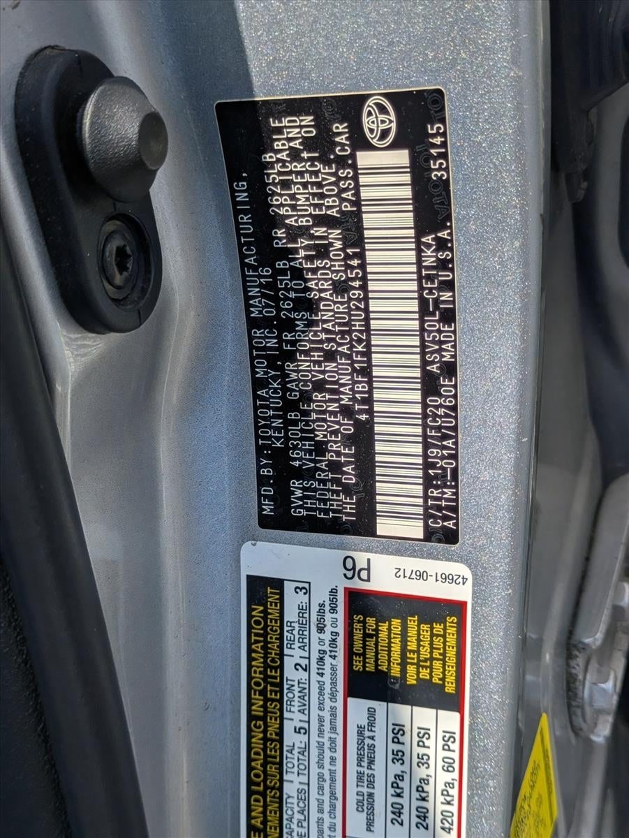 2017 Toyota Camry LE Auto (SE)