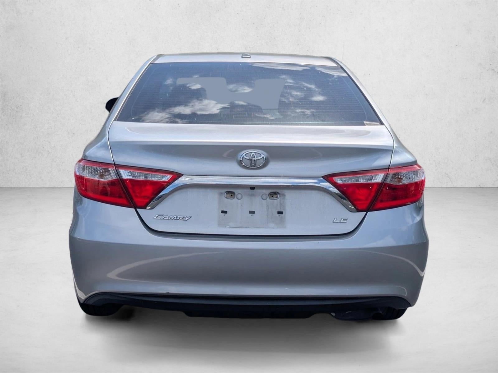 2017 Toyota Camry LE Auto (SE)