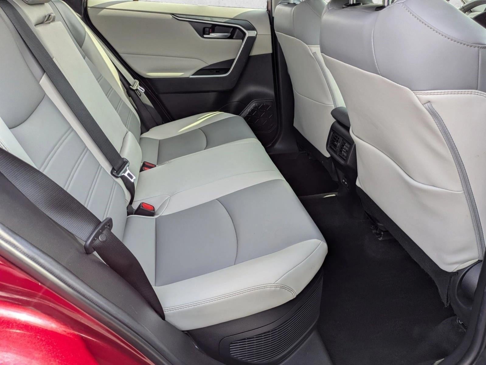 2022 Toyota RAV4 Hybrid XLE Premium AWD (Natl)