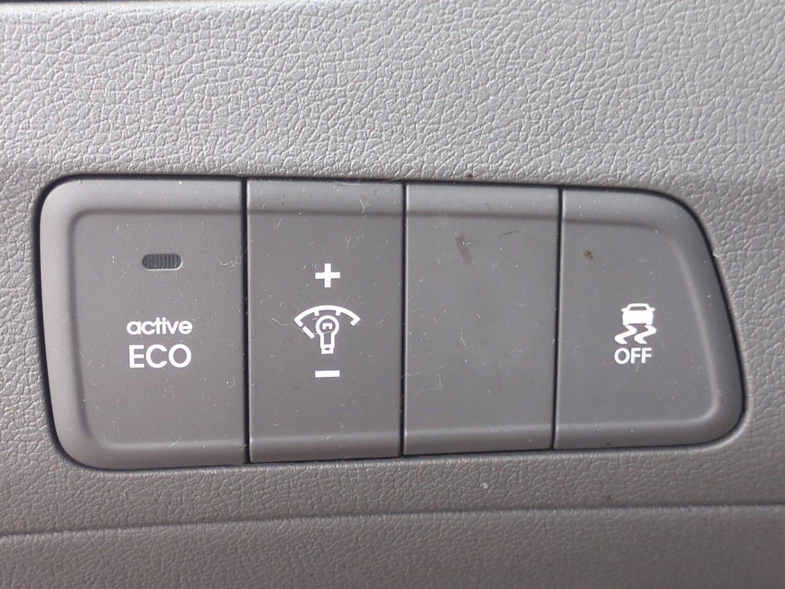 2016 Hyundai ELANTRA 4dr Sdn Auto Limited