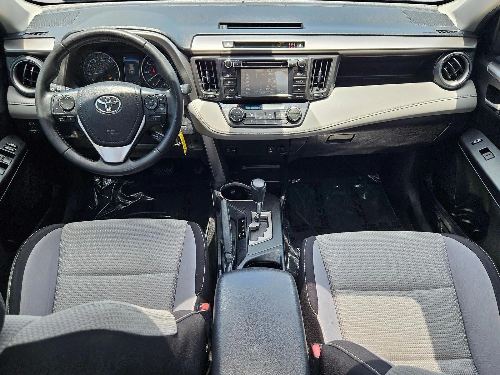 2017 Toyota RAV4 XLE FWD (GS)