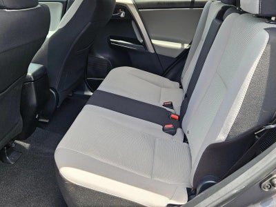 2017 Toyota RAV4 XLE FWD (GS)