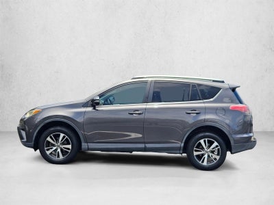 2017 Toyota RAV4 XLE FWD (GS)