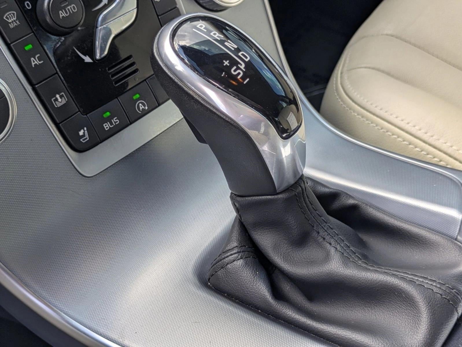 2017 Volvo S60 T5 FWD Inscription