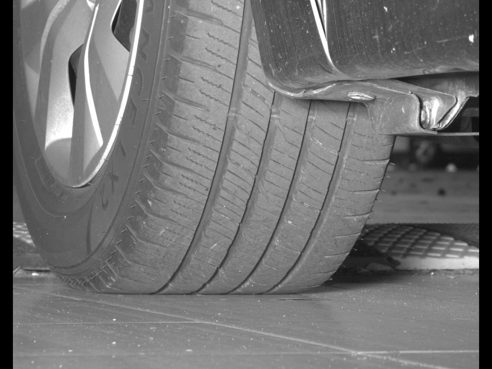 2013 Chevrolet Cruze Sedan LS (Automatic)